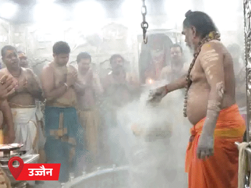 सावन का पहला सोमवार आज:  उज्जैन में 2:30 बजे मंदिर के कपाट खुले, महाकाल की सवारी निकलेगी, काशी में बंद रहेंगे स्कूल-कॉलेज