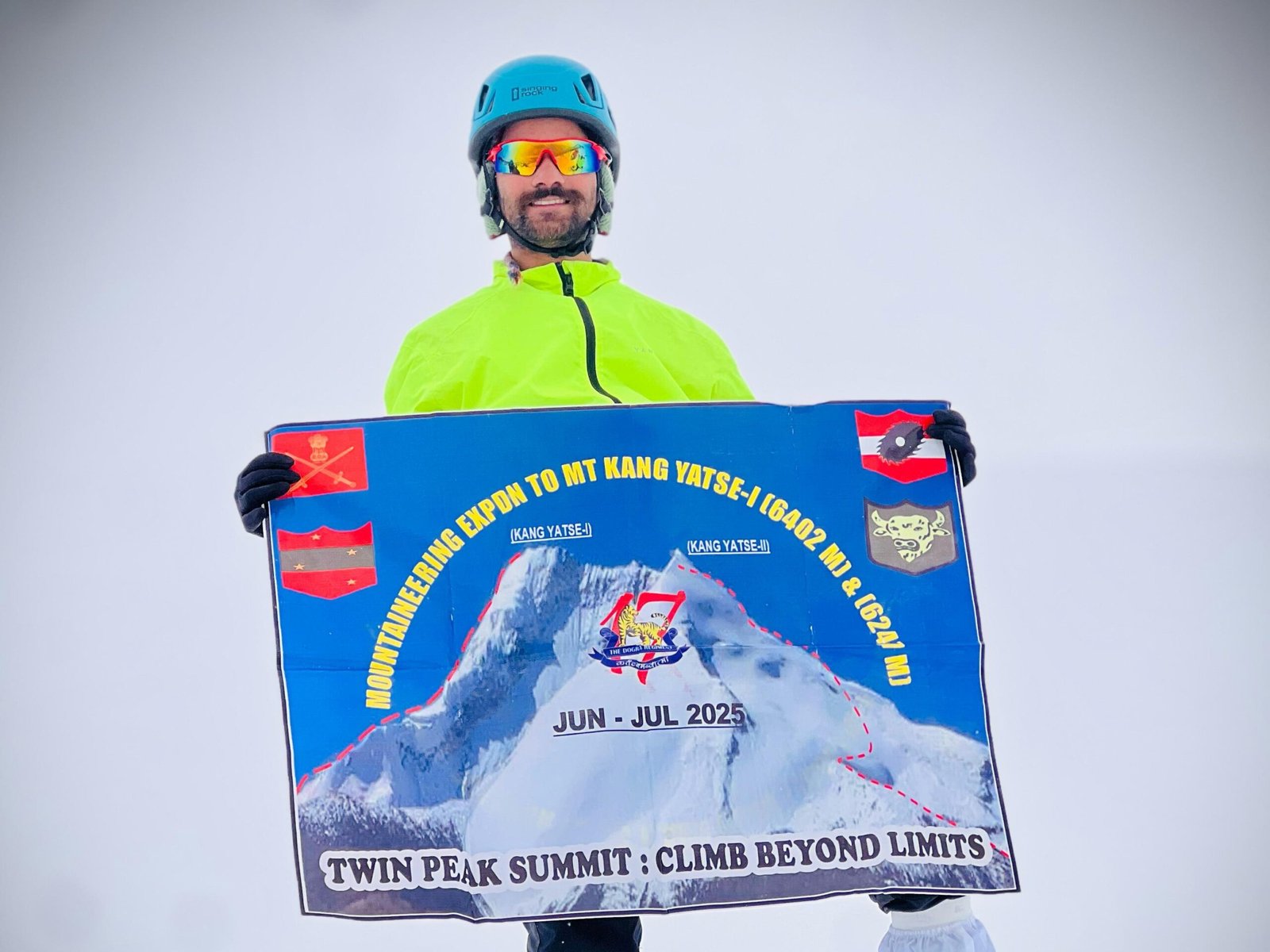 हमीरपुर के अरुण ने फतेह की लद्दाख की चोटी:  6400 मीटर ऊंचाई पर फहराया तिरंगा, महाद्वीपों की सबसे ऊंची चोटियों को फतेह करना लक्ष्य – Sujanpur News