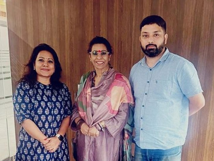 गुरुग्राम में फाइनेंसर को हनीट्रैप में फंसाया:  मिस कॉल से दोस्ती की, घर में संबंध बना बोलीं- सबूत मिल गया; वकील समेत 2 सहेलियां गिरफ्तार – gurugram News