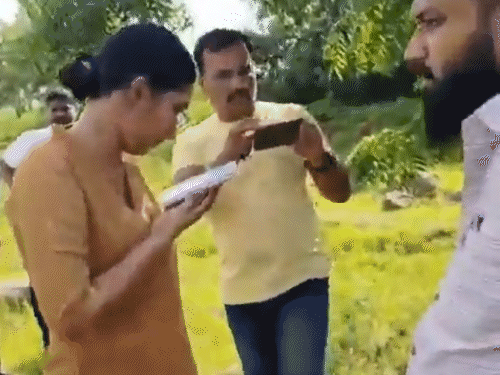 महिला IPS को अजित पवार ने फोन पर धमकाया VIDEO:  बोले- एक्शन रोको; अफसर का जवाब- कैसे मानूं कि आप बोल रहे