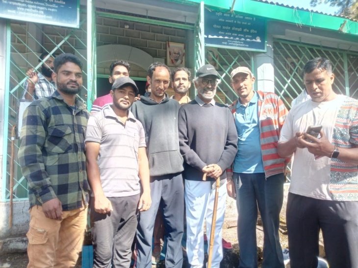 योगदा आश्रम पहुंचकर रजनीकांत ने लगाया ध्यान:  गुफा में की पूजा-अर्चना, उत्तराखंड के प्राकृतिक सौंदर्य की सराहना की – Almora News