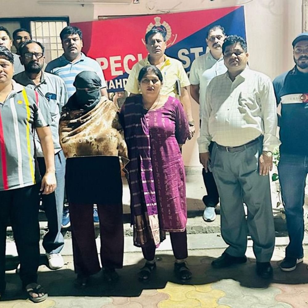 दिल्ली में 50 हजार की इनामी महिला ड्रग तस्कर अरेस्ट:  पुलिस ने 200 CCTV और 100 मोबाइल खंगाले; 11 केस दर्ज; अपराध में बेटियां भी शामिल
